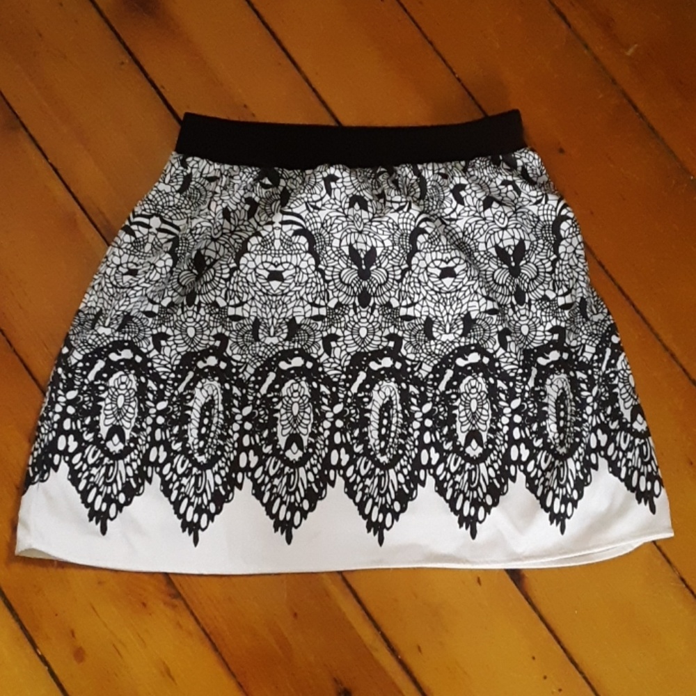 Flouncy Lined Skirt